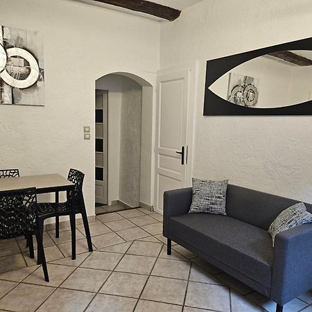 Appartement Dans Ancien Moulin A Huile Renove Grasse Bagian luar foto