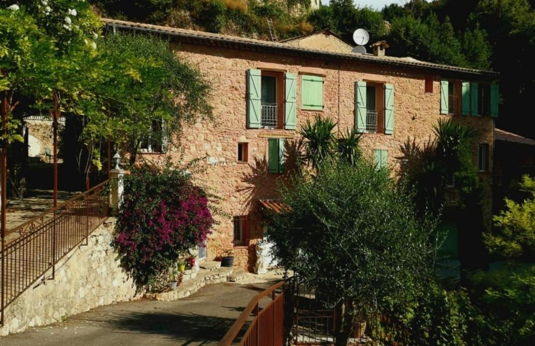 Appartement Dans Ancien Moulin A Huile Renove Grasse Bagian luar foto